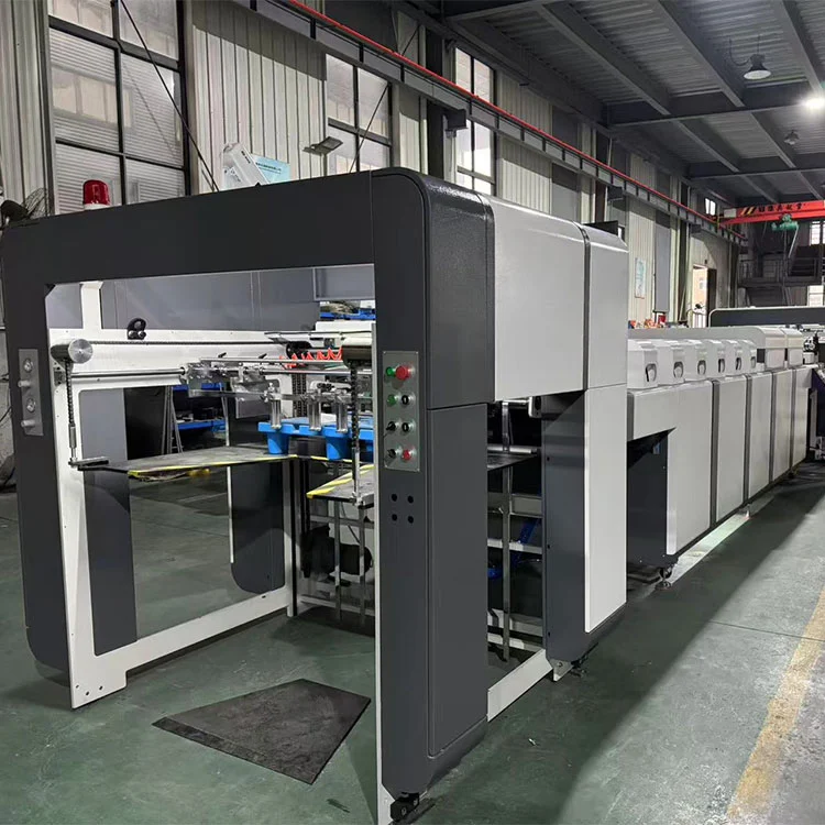 Awtomatikong Makapal na Manipis na Papel UV Oil Varnish Machine